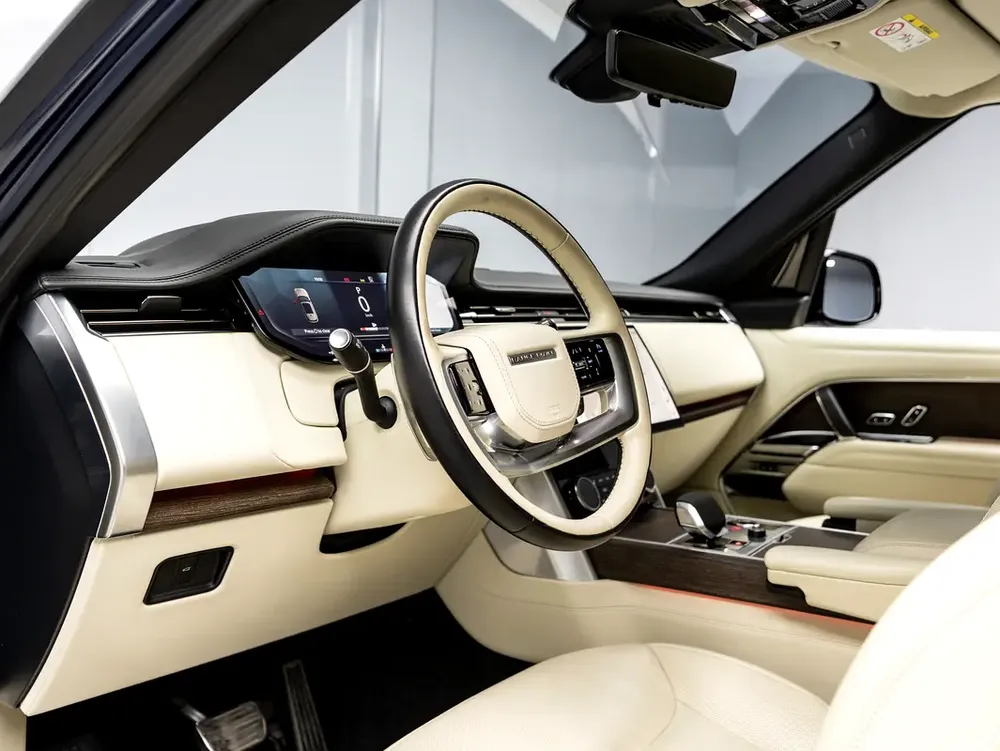 SUMMER STARTS NOW | EXCLUSIVE DEAL BY BLACKLINE, 2027 Land Rover Warranty, GCC - Image 14