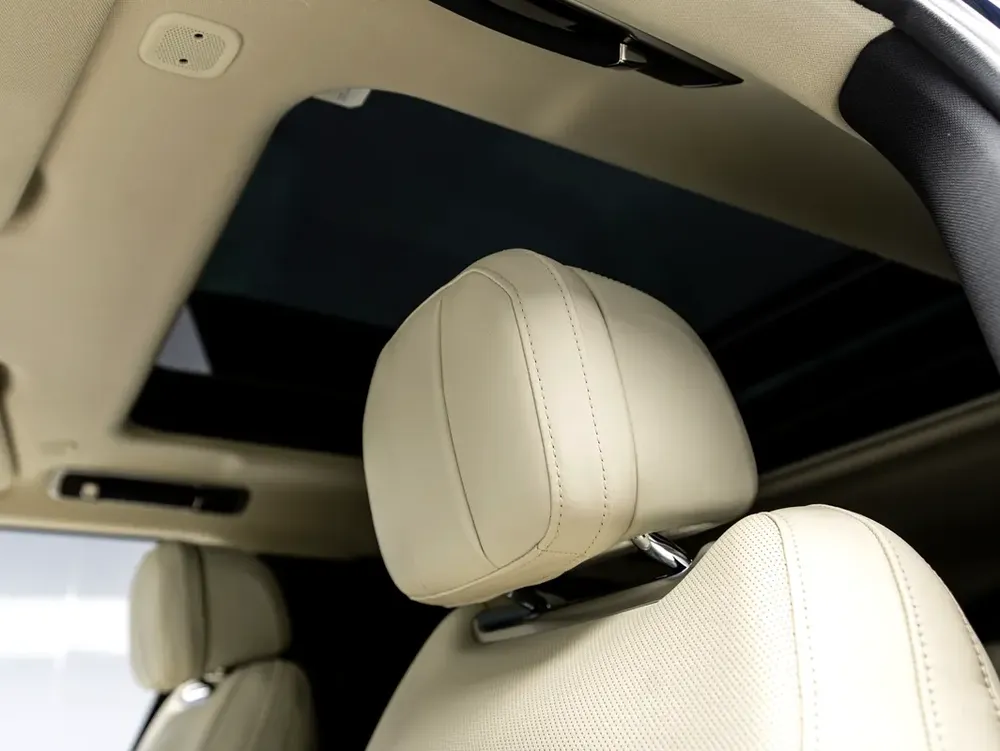 SUMMER STARTS NOW | EXCLUSIVE DEAL BY BLACKLINE, 2027 Land Rover Warranty, GCC - Image 17
