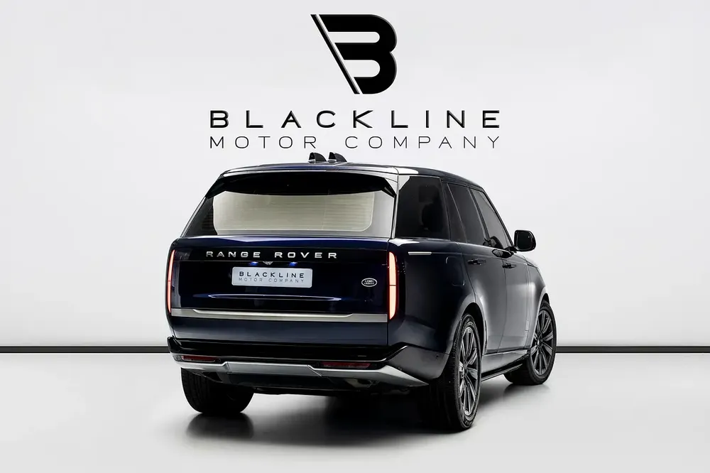 SUMMER STARTS NOW | EXCLUSIVE DEAL BY BLACKLINE, 2027 Land Rover Warranty, GCC - Image 4