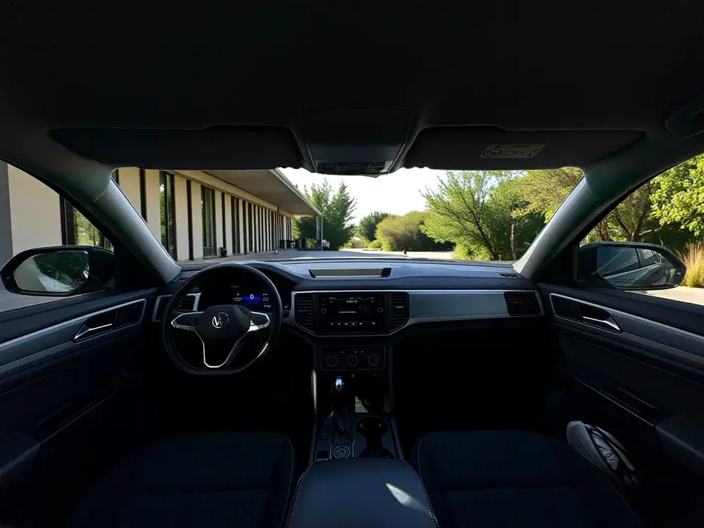AED 1,220 P.M | 0% DOWN PAYMENT | VW TERAMONT 3.6L V6 | 2022 | GCC SPECS - Image 13