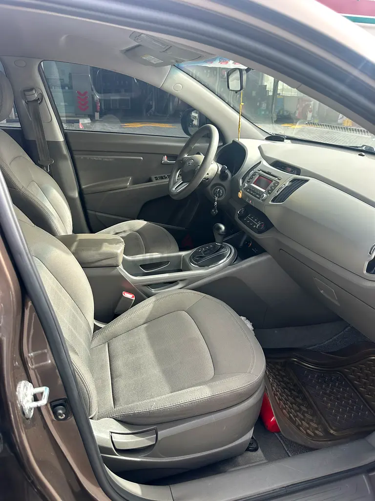 2012 Kia Sportage LX GCC Specs - Image 11