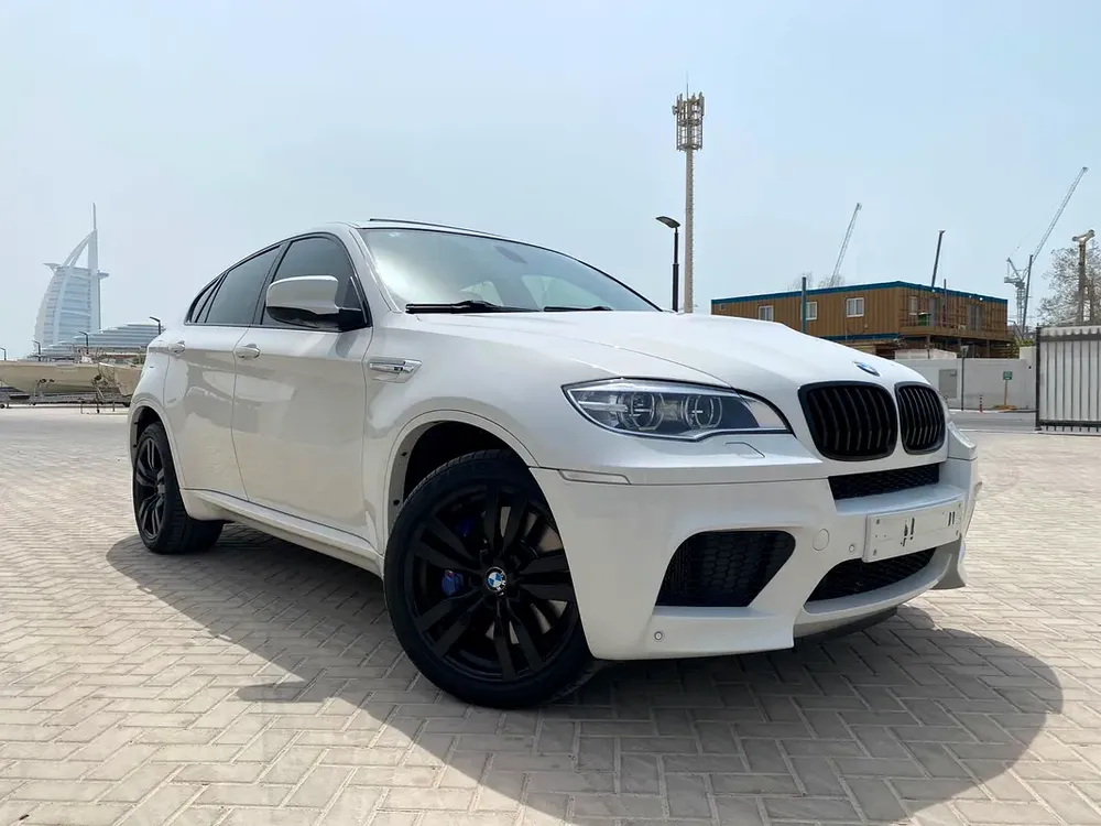 2014 BMW X6M  4.4L TWIN TURBO  V8 555 HP || LOW MILEAGE || ACCIDENT FREE || GCC || CARPLAY|| ZF GEAR - Image 7