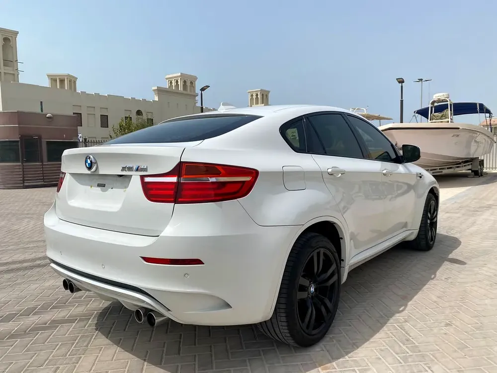 2014 BMW X6M  4.4L TWIN TURBO  V8 555 HP || LOW MILEAGE || ACCIDENT FREE || GCC || CARPLAY|| ZF GEAR - Image 8