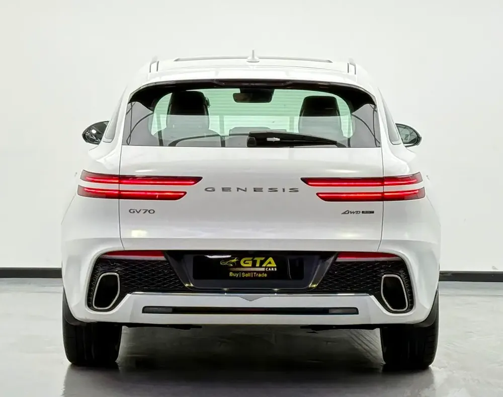 2023 Genesis GV70, Warranty + Full Service History, GCC - Image 5