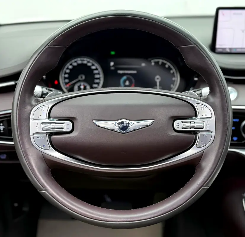 2023 Genesis GV70, Warranty + Full Service History, GCC - Image 7