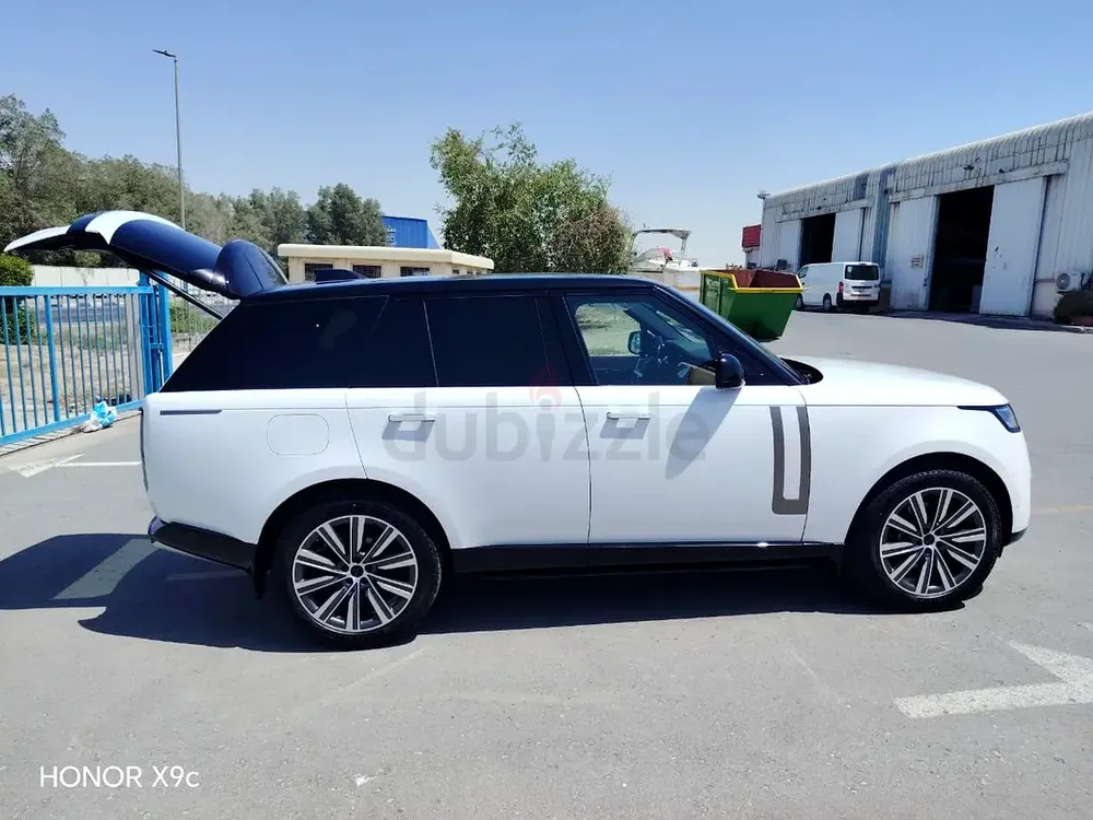 Land Rover Range Rover SE 2026 - Brand New - Image 17