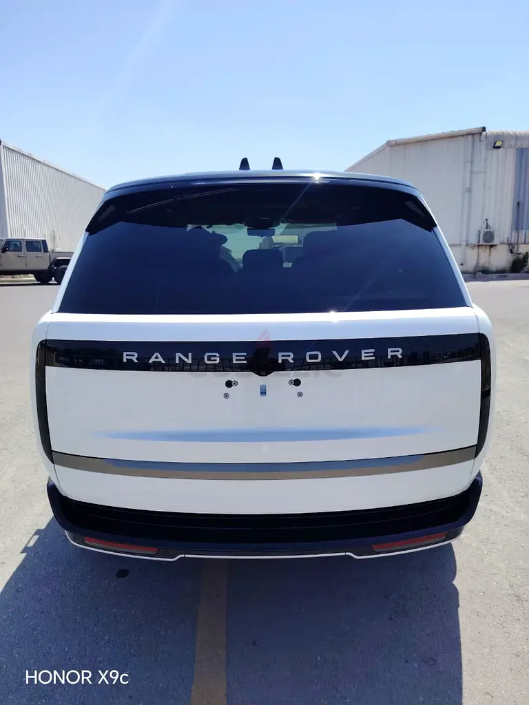 Land Rover Range Rover SE 2026 - Brand New - Image 18