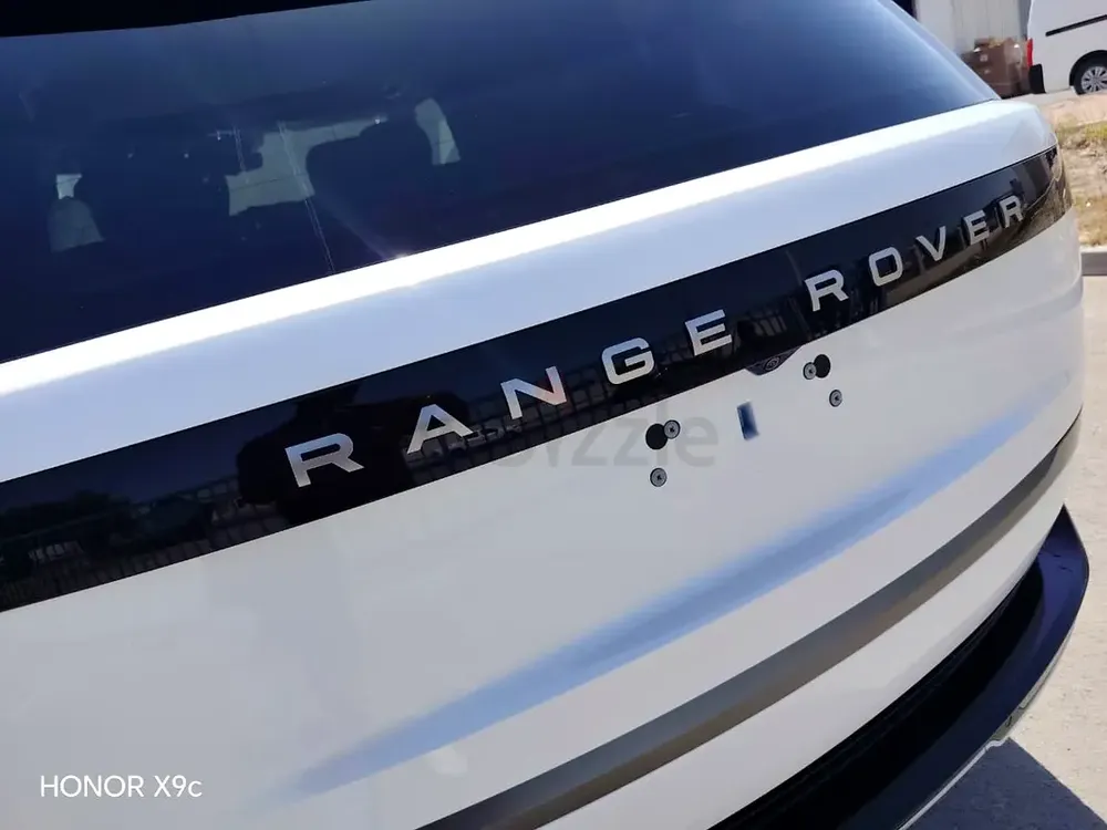 Land Rover Range Rover SE 2026 - Brand New - Image 19
