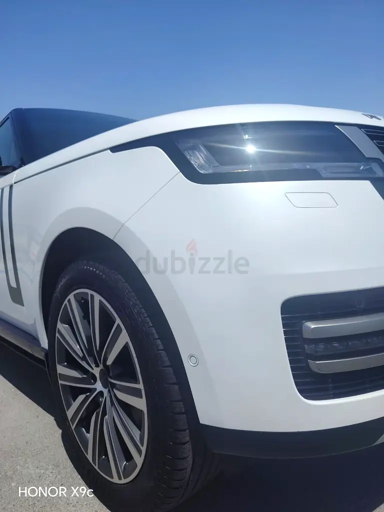 Land Rover Range Rover SE 2026 - Brand New - Image 4