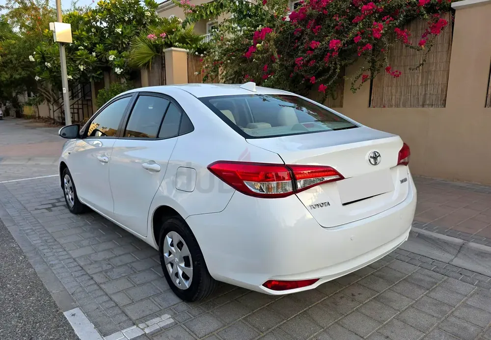 Toyota Yaris SE 2022 GCC Specs - With Cruse Control- Excellent Condition - Image 5