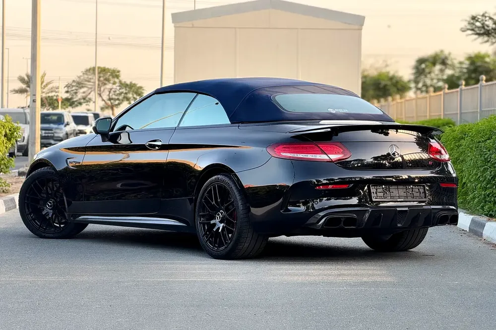 Mercedes-Benz C63 S 2017 - Korean Specs - GCC Stock - Image 4