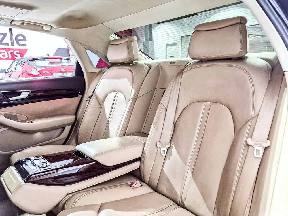 Inspected Car | 2012 Audi A8  | GCC Specs | Ref#462330 - Image 12