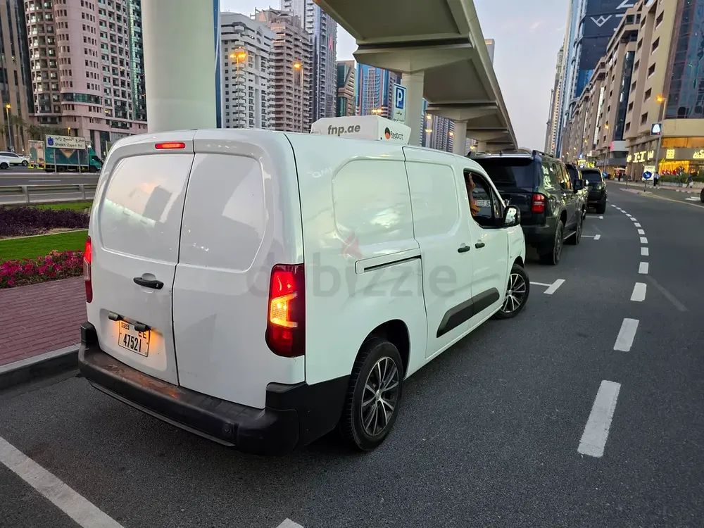 Peugeot Partner 2020 Van Short Body GCC Specs - Image 5