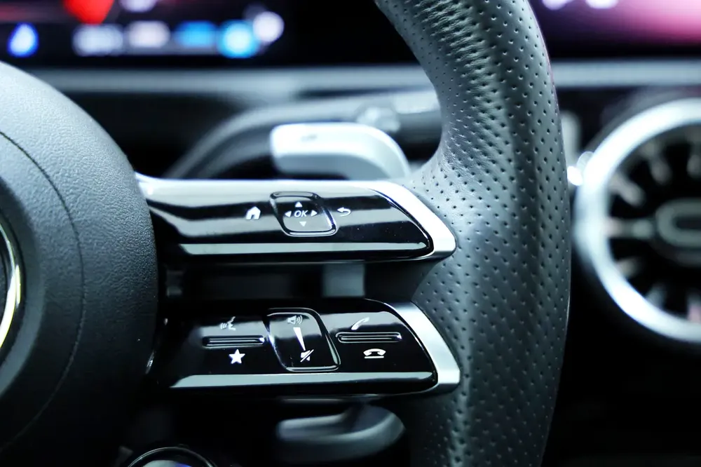 2024 Mercedes-AMG A35 4MATIC | GCC | Gargash Warranty & Service Contract | 15100KM - Image 14