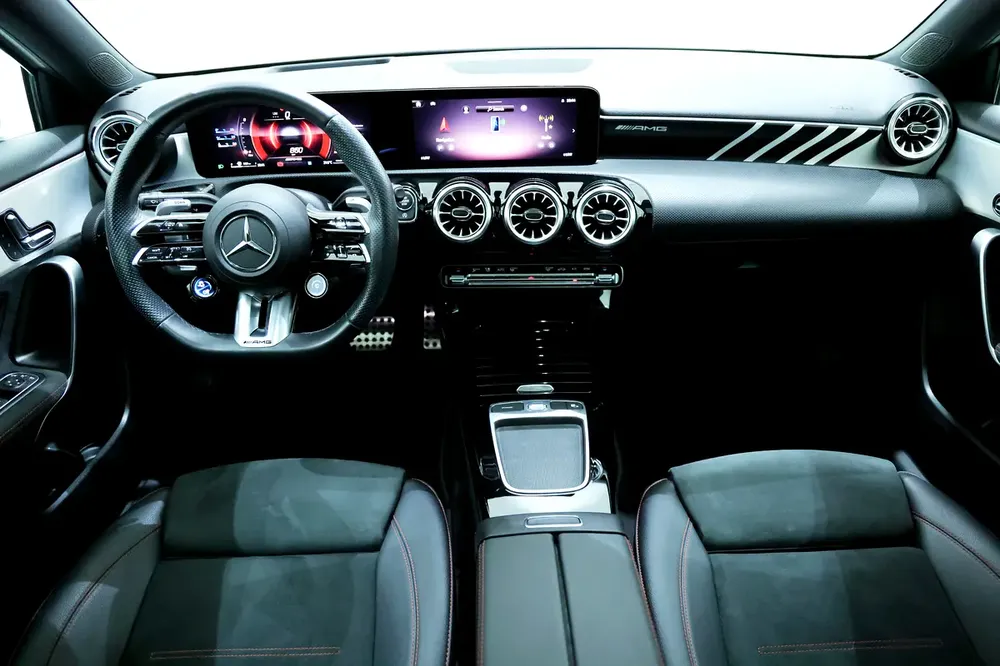 2024 Mercedes-AMG A35 4MATIC | GCC | Gargash Warranty & Service Contract | 15100KM - Image 7