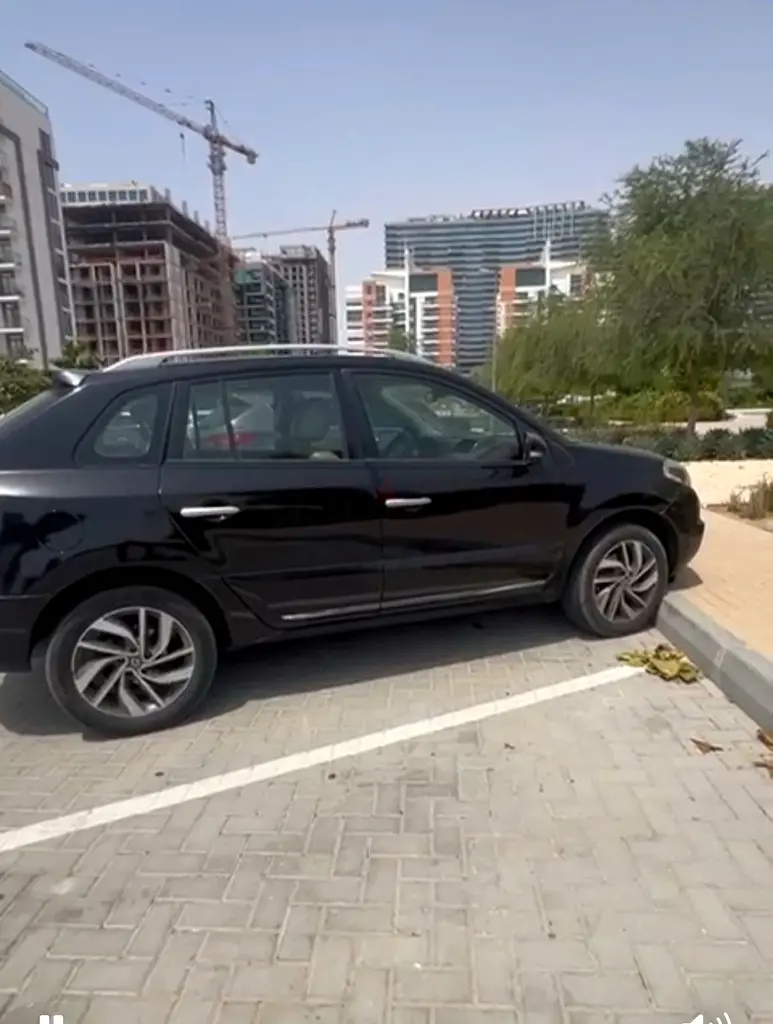Renault Koleos SE 4X4 2015 GCC Specs - Well Maintained - Image 7