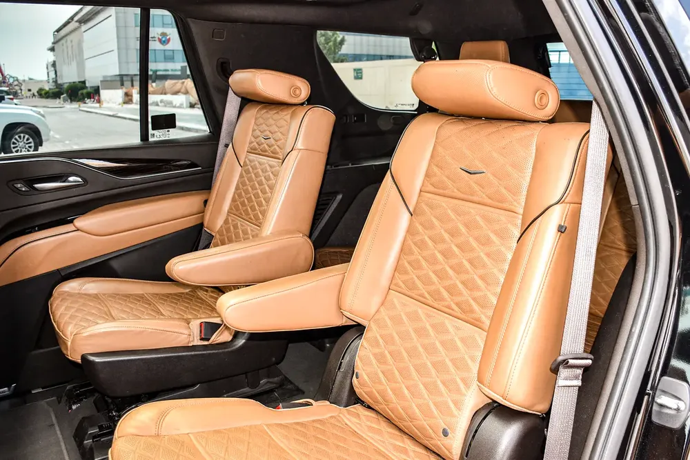 4900M/P With 0% Down Payment Escalade 2022 GCC Under Warranty Full Service History Clean Title - Image 10