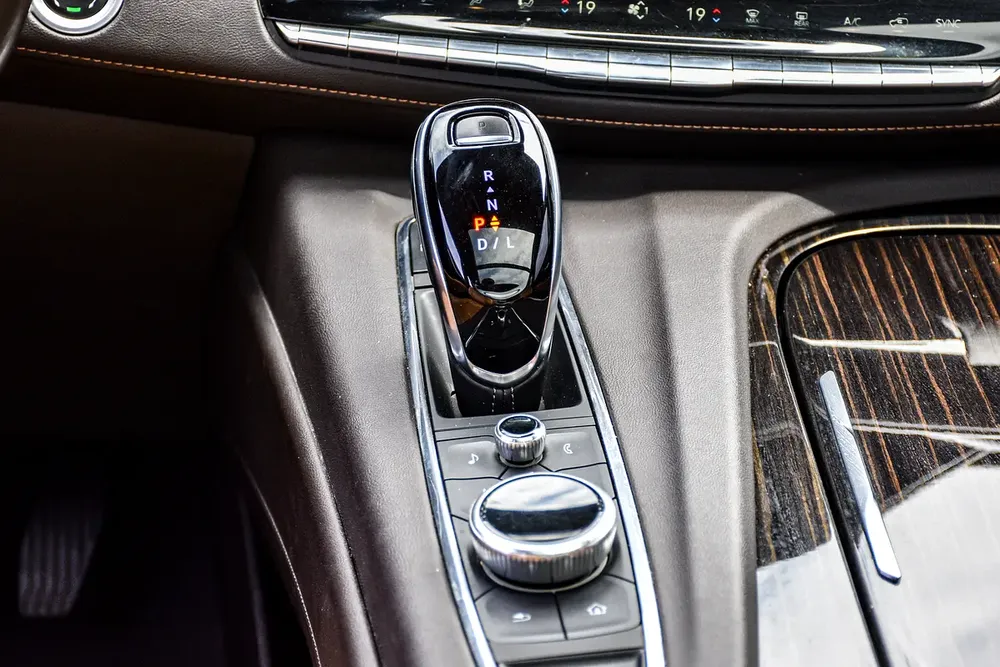 4900M/P With 0% Down Payment Escalade 2022 GCC Under Warranty Full Service History Clean Title - Image 15
