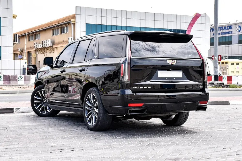4900M/P With 0% Down Payment Escalade 2022 GCC Under Warranty Full Service History Clean Title - Image 6