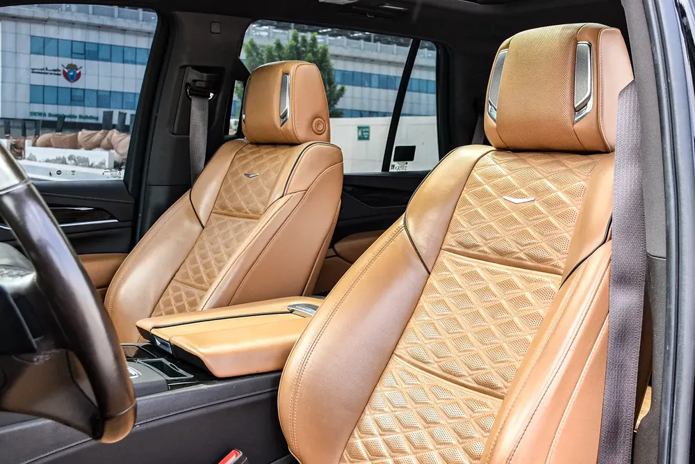 4900M/P With 0% Down Payment Escalade 2022 GCC Under Warranty Full Service History Clean Title - Image 9