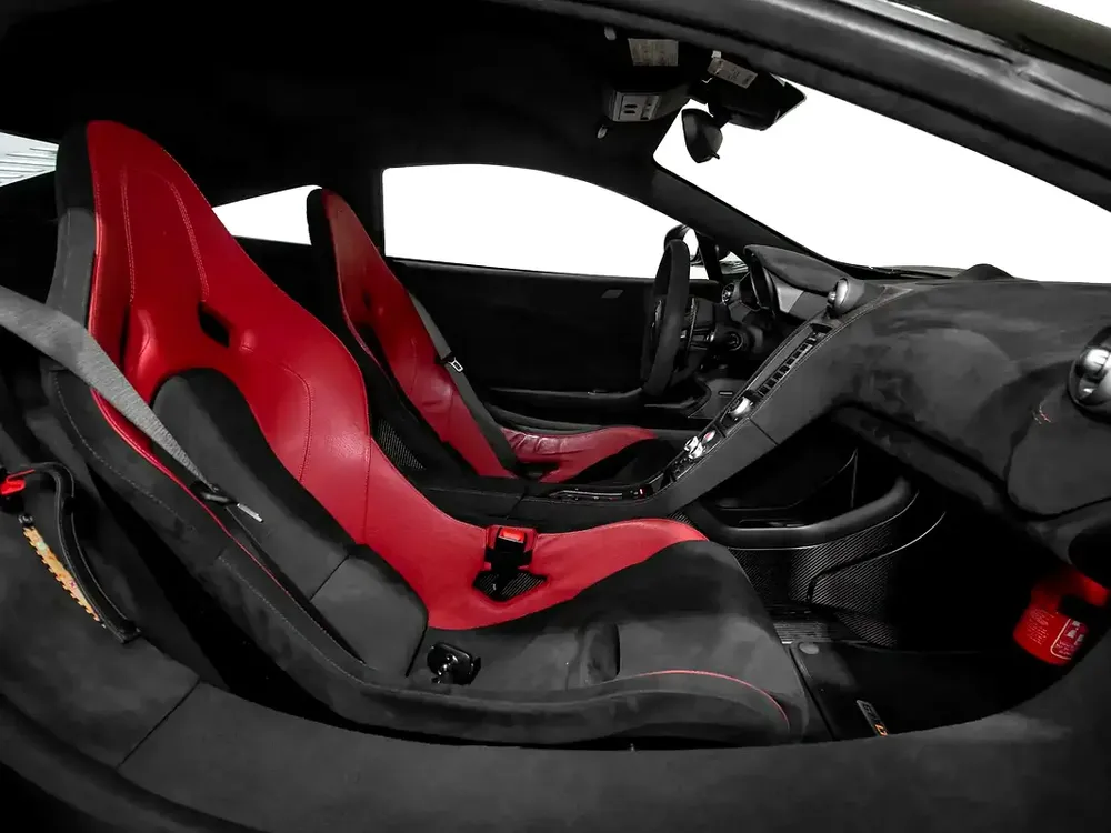 2016 | McLaren | 675LT | GCC Spec - Image 10