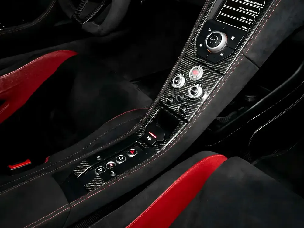 2016 | McLaren | 675LT | GCC Spec - Image 11