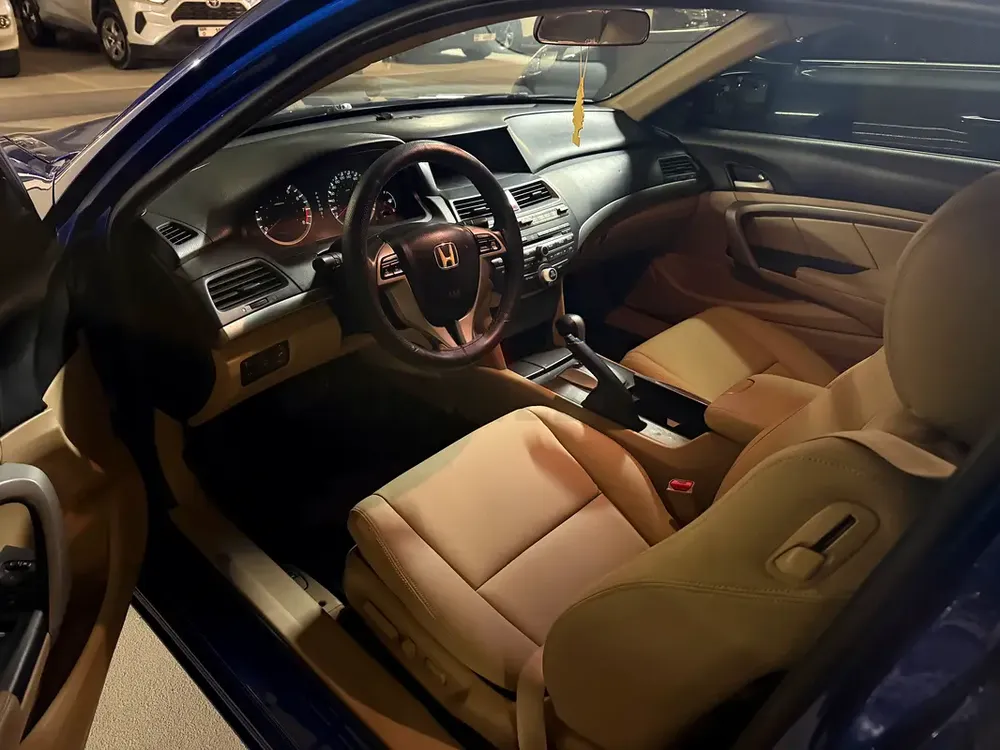 Honda Accord Coupe V6 GCC | 149K KM | Full Major Service Done | No Expenses - Image 6