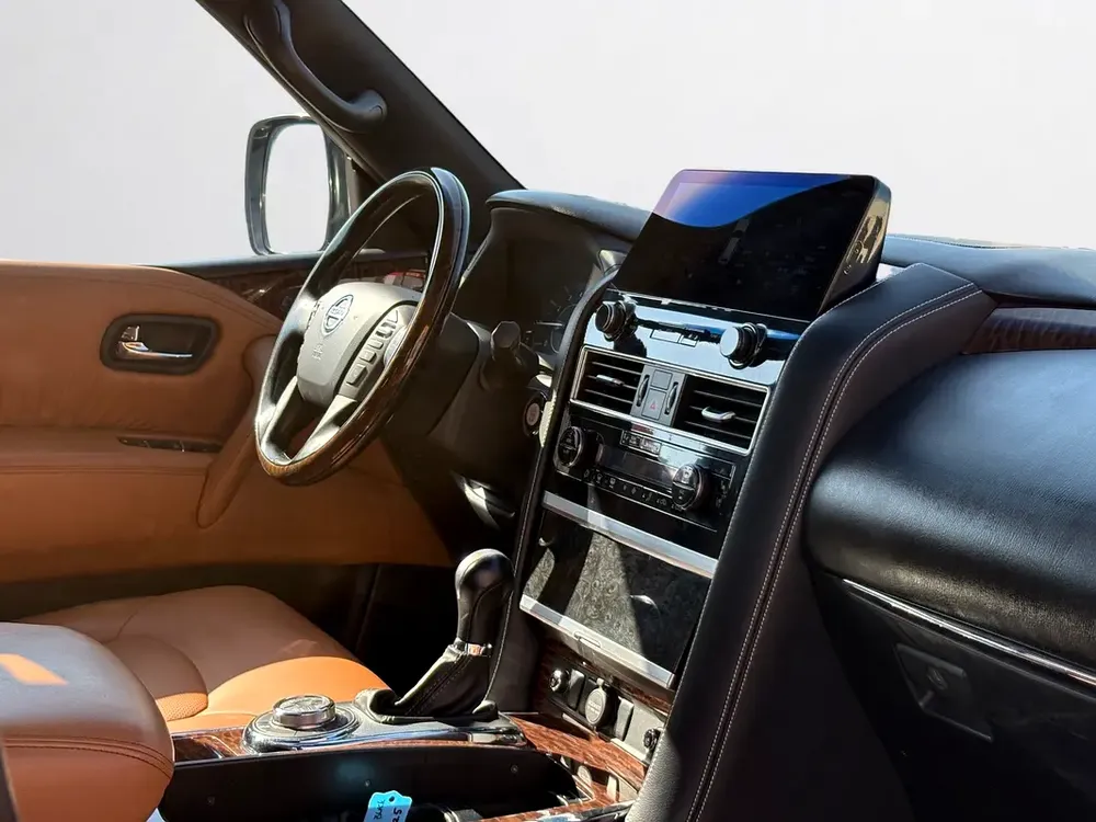 AED 2,170 P.M | 0% DOWN PAYMENT | NISSAN PATROL PLATINUM VVEL DIG | 5.6L V8 | 2015 | GCC SPECS - Image 12
