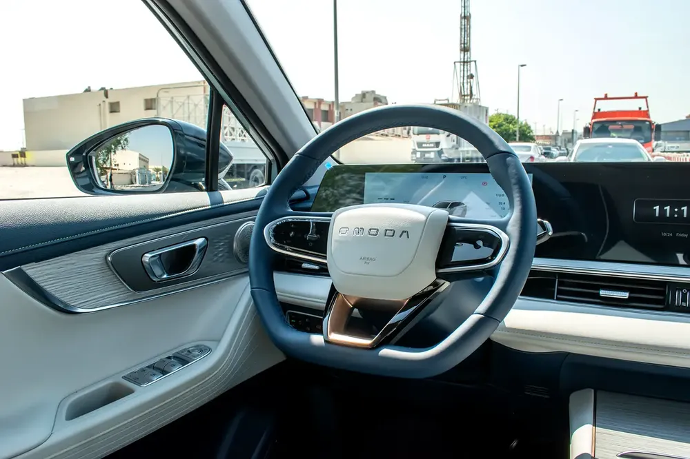 OMODA E5 FLAGSHIP-FWD-2025-GCC-UNDER WARRANTY-3 YEARS SERVICE CONTRACT-0% DOWN PAYMENT-FINANCE 5 YRS - Image 6