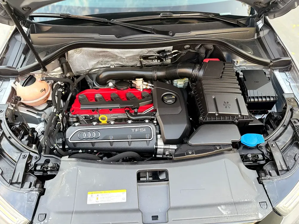 Pristine Audi RSQ3 RS 2017 | GCC Specs | Low Mileage - Image 16