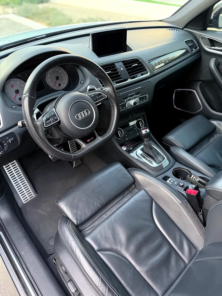 Pristine Audi RSQ3 RS 2017 | GCC Specs | Low Mileage - Image 9