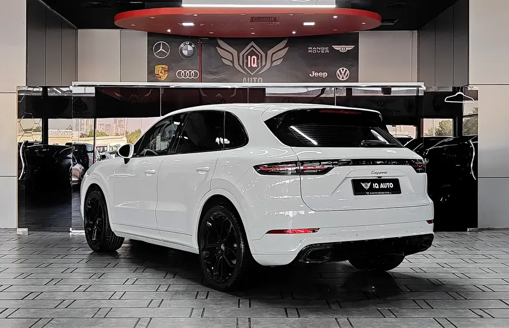 AED 2,450 P.M | 2018 Porsche Cayenne | Under Warranty | GCC | - Image 6