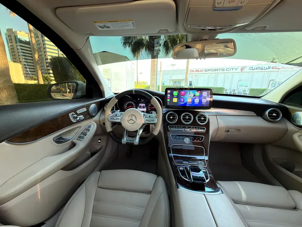 Stunning Mercedes-Benz C 300 AMG 2017 - Sporty Design  Premium Comfort - Image 13