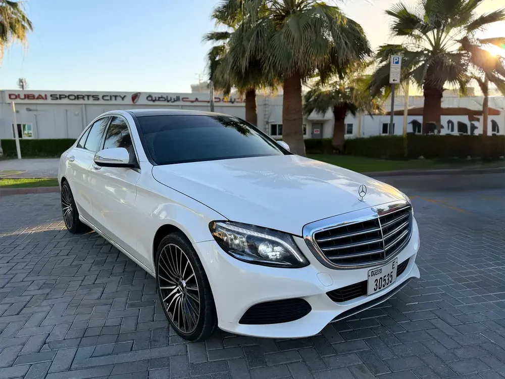 Stunning Mercedes-Benz C 300 AMG 2017 - Sporty Design  Premium Comfort - Image 6