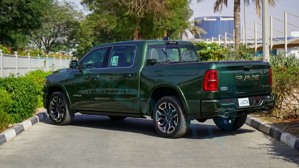 ( Eid al-Adha Offer / For Export ) 2026/2026 RAM 1500 Limited Crew Cab Hurricane H.O 3.0TT GCC 0KM - Image 5