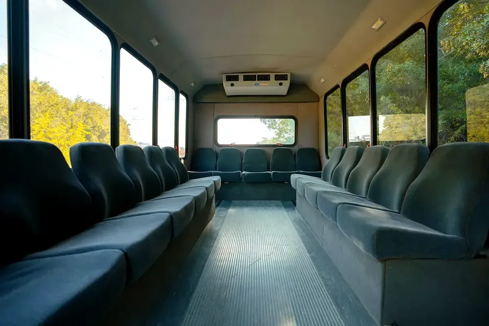 2016 Ford Phoenix Electric Bus | 17-Seater | Automatic | GCC Specs | Ref#F22826 - Image 12