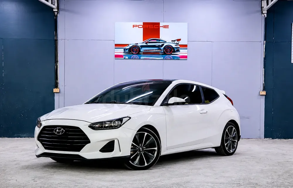 2019 Hyundai Veloster Premium | American Specs | Well Maintained - Image 4