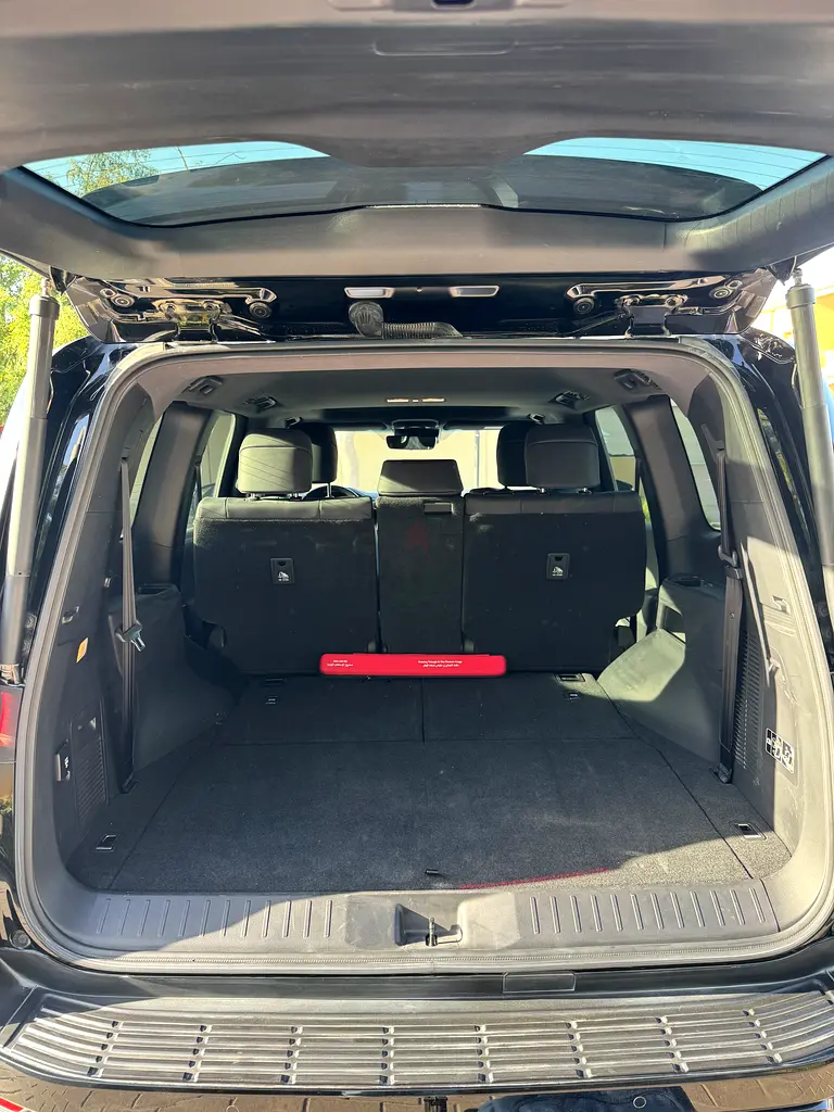 Toyota Land Cruiser GXR 2023 GCC Specs - Image 11