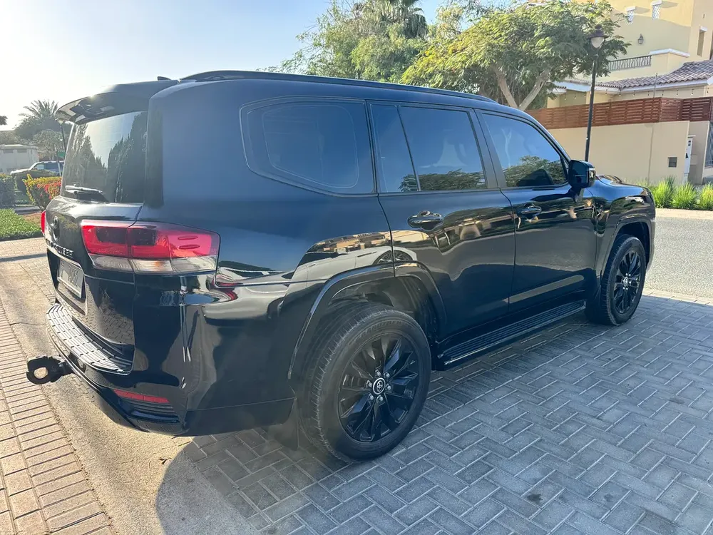 Toyota Land Cruiser GXR 2023 GCC Specs - Image 6