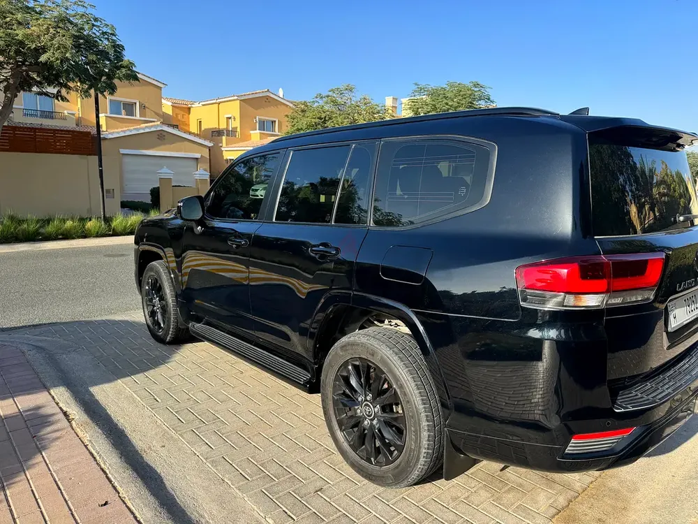 Toyota Land Cruiser GXR 2023 GCC Specs - Image 8