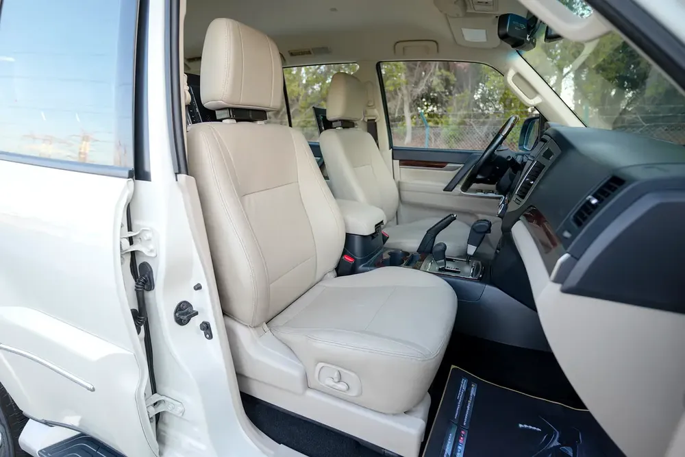AED 1,233/month | Pajero GLS | GCC Specs | REF#M03444 - Image 11