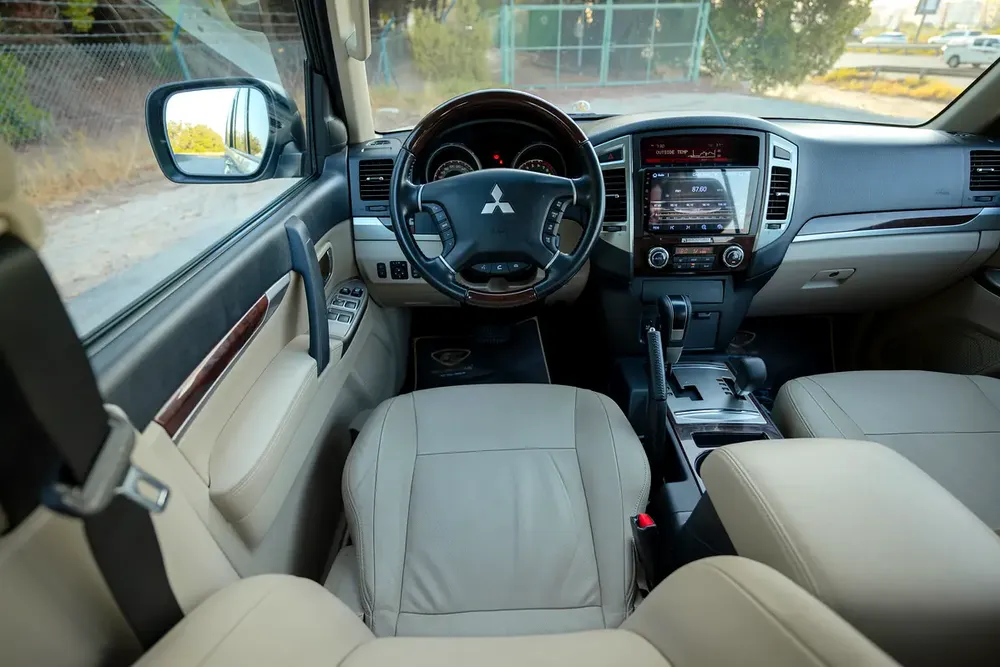 AED 1,233/month | Pajero GLS | GCC Specs | REF#M03444 - Image 9