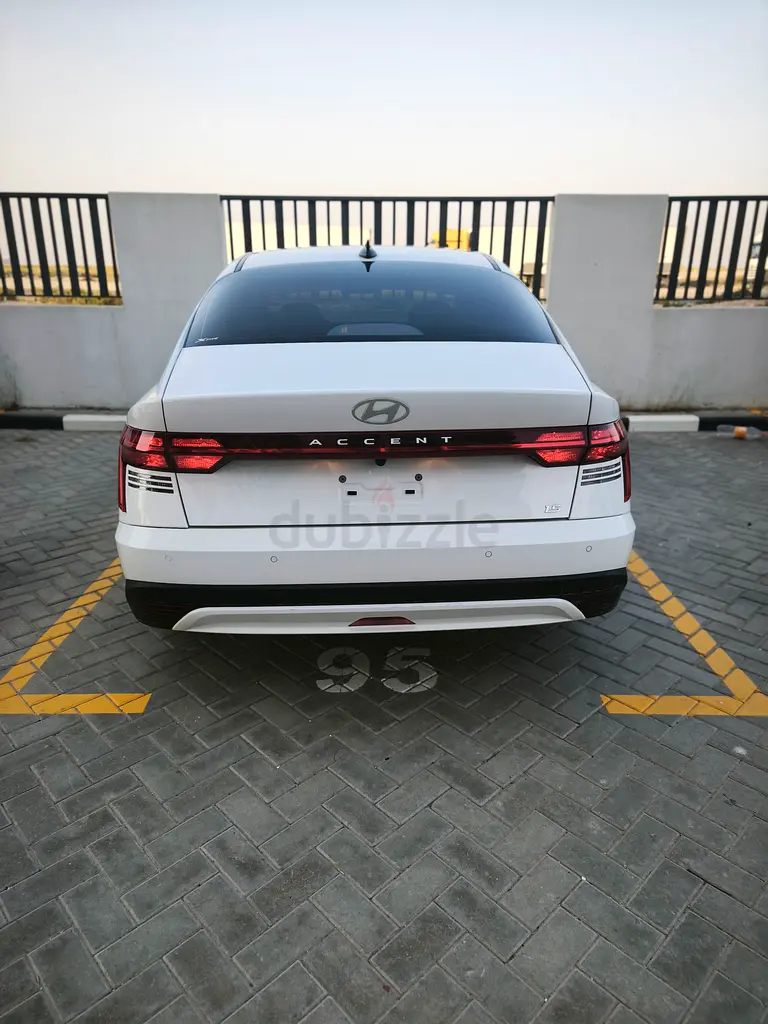 Hyundai Accent Comfort 2025 - GCC Specs - Brand New! - Image 4