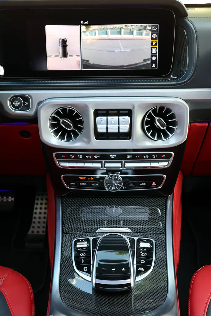 MERCEDES BENZ G63 AMG ( NIGHT PACKAGE )-2021-GCC SPECS-UNDER WARRANTY-SERVICE CONTRACT - Image 12