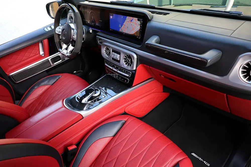 MERCEDES BENZ G63 AMG ( NIGHT PACKAGE )-2021-GCC SPECS-UNDER WARRANTY-SERVICE CONTRACT - Image 13