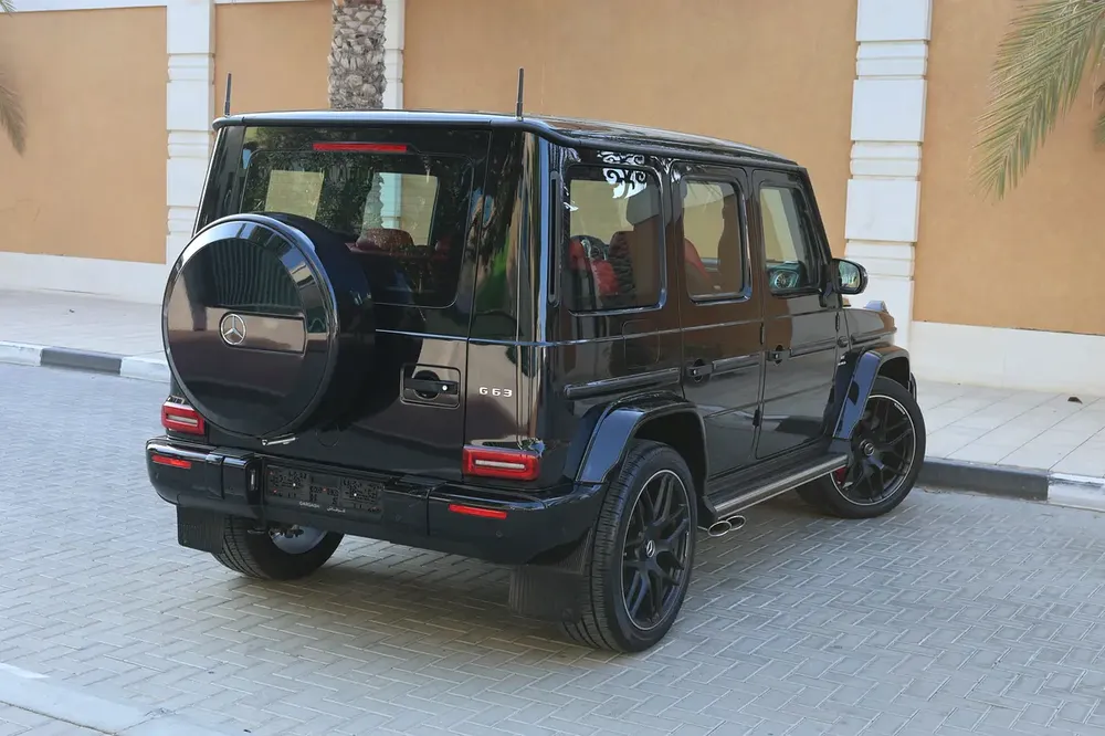 MERCEDES BENZ G63 AMG ( NIGHT PACKAGE )-2021-GCC SPECS-UNDER WARRANTY-SERVICE CONTRACT - Image 4