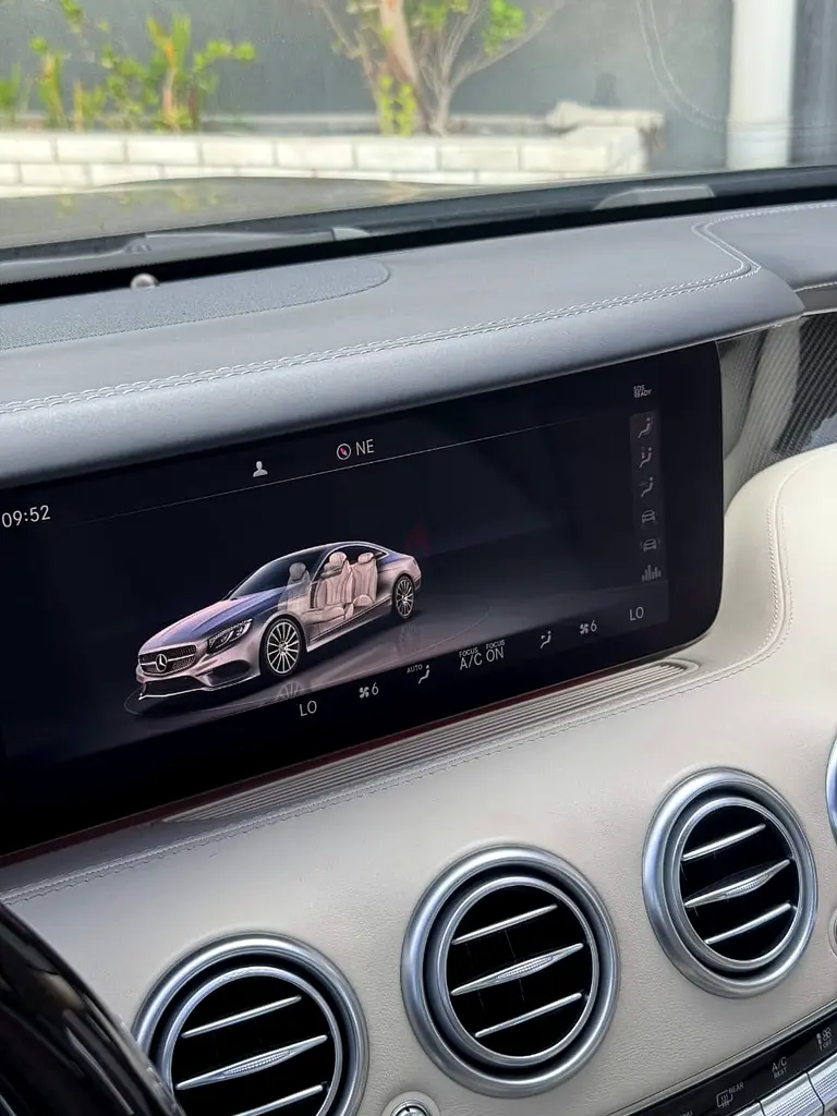 2021 Mercedes-Benz S-Class S 560 4MATIC | Luxury Performance | Low Mileage - Image 12
