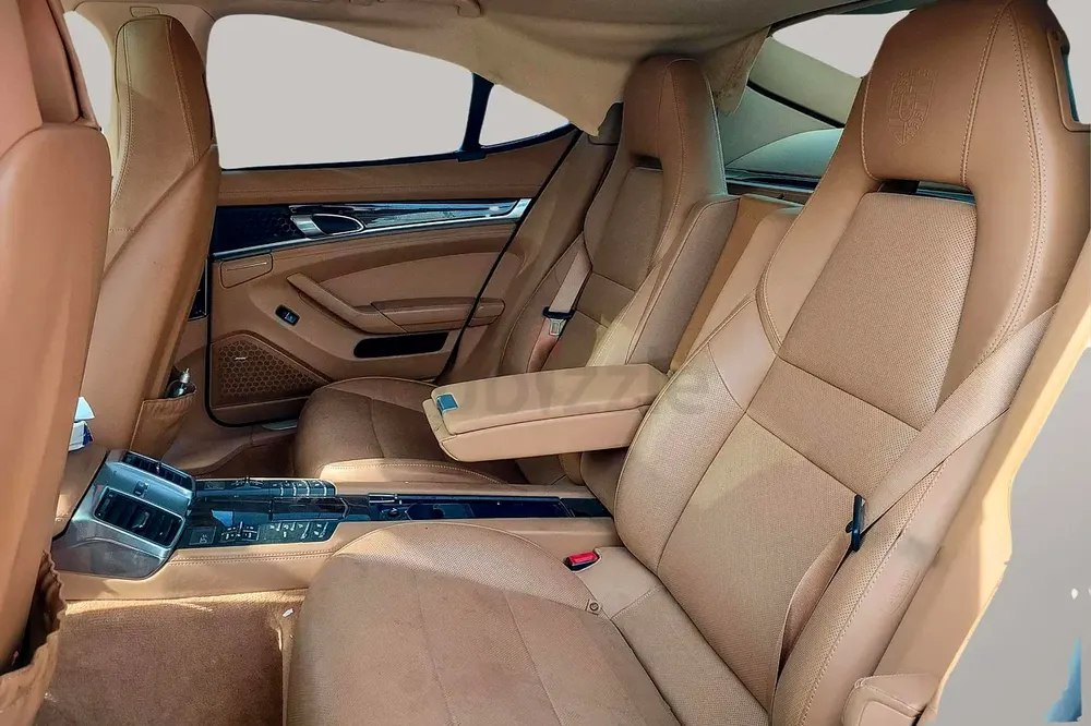 AED 3133/month | 2016 Porsche Panamera  | GCC Specs | Ref#420666 - Image 12