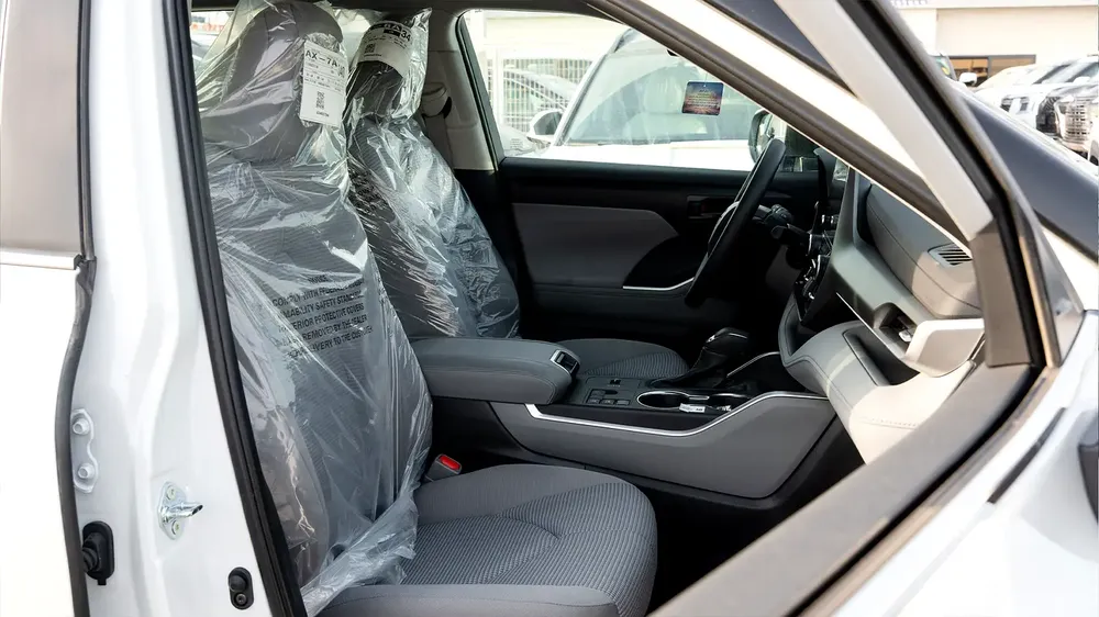 2026 Toyota Highlander LE 2.5 AT Hybrid - Image 10