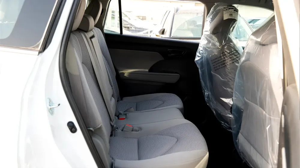 2026 Toyota Highlander LE 2.5 AT Hybrid - Image 17